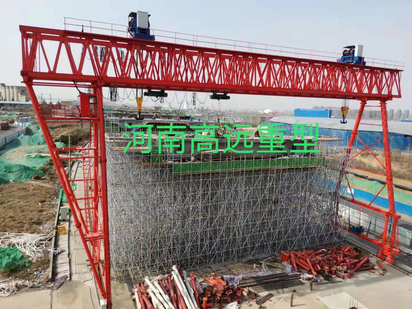 重慶勝和建筑工程有限公司拉薩提布崗項目，采購我廠ME60+60T-36M-9M-2臺，10T-36M-9M-4臺龍門吊