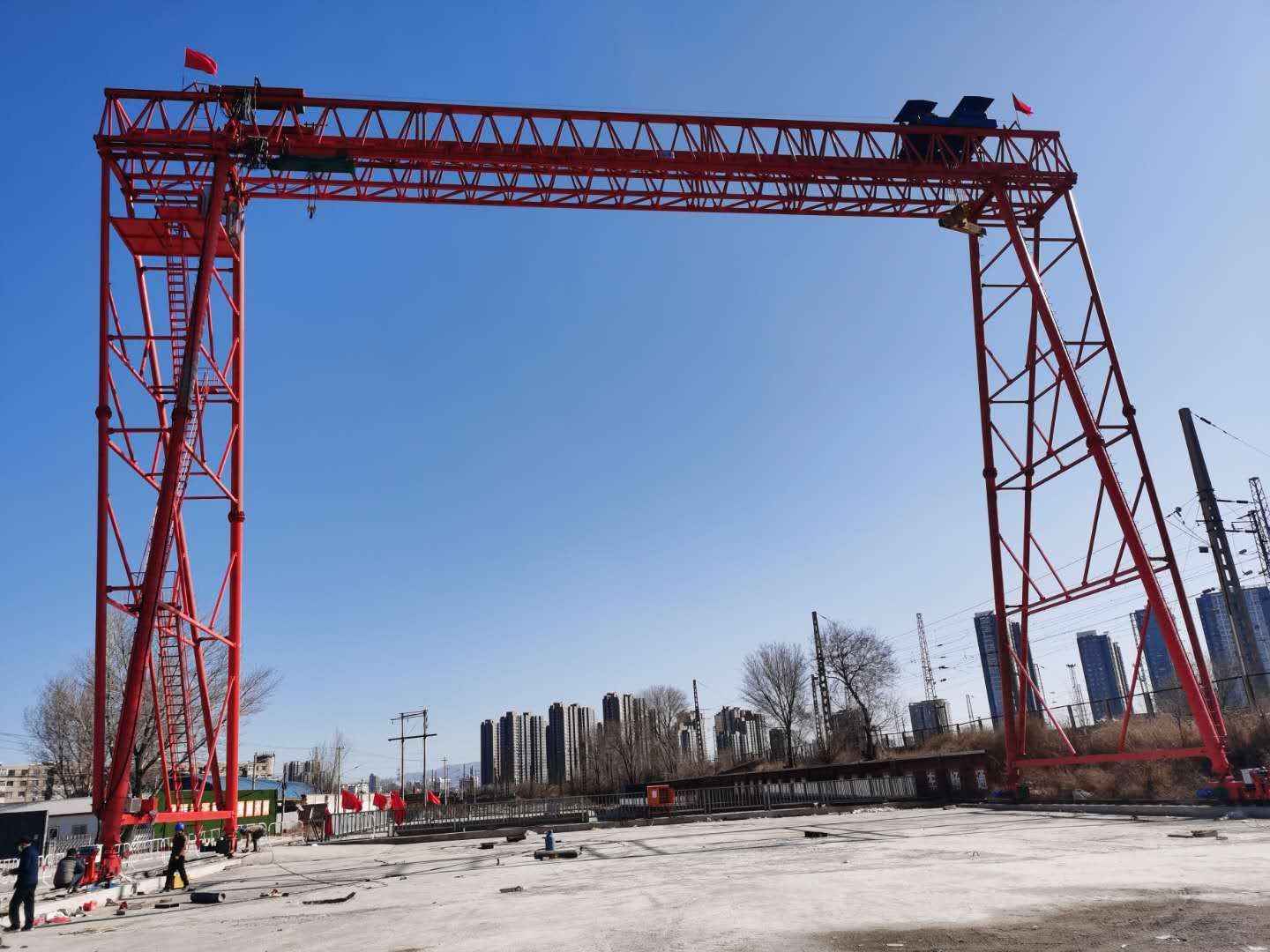 浙江省嘉興市平望縣乍浦鎮(zhèn)，乍浦經(jīng)濟開發(fā)區(qū)，平海路，中建港務(wù)建設(shè)有限公司乍浦港E區(qū)4號泊位工程項目部