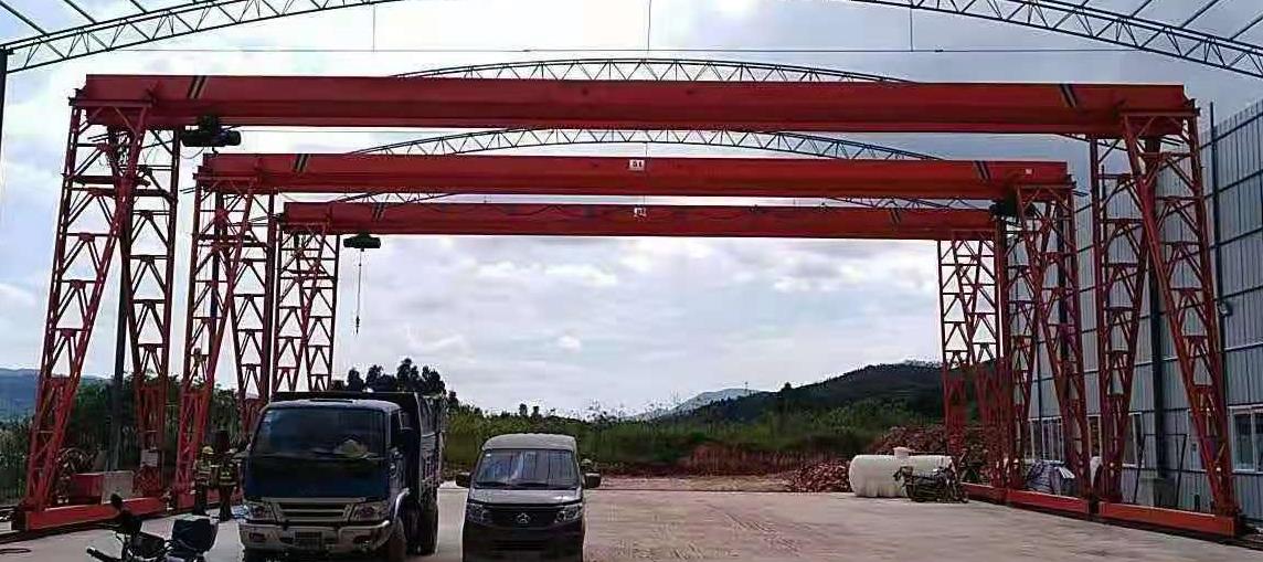 MHGY10噸上包下花葫蘆龍門起重機有哪幾種清洗方式？你都知道哪種清理的干凈嗎？