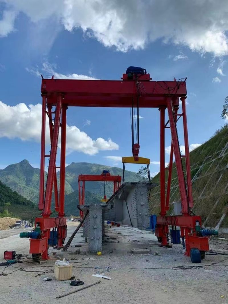 MGLT80T-8M-7M輪胎提梁機